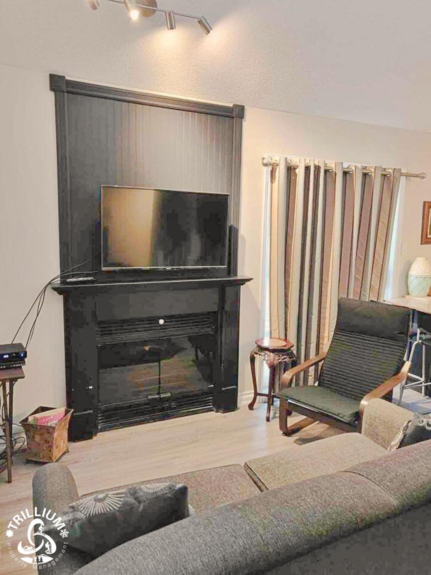 Blue Mountain, Collingwood - Loft Condo, Sleeps 4 Blue Mountains Exterior foto